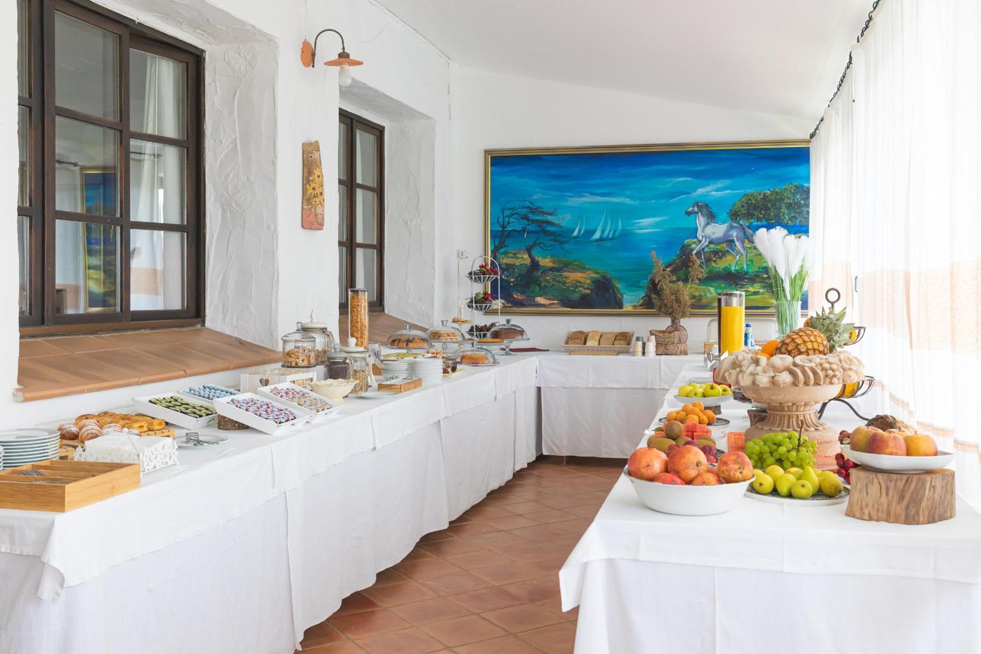Hotel Ristorante S'Astore Benetutti Exterior foto