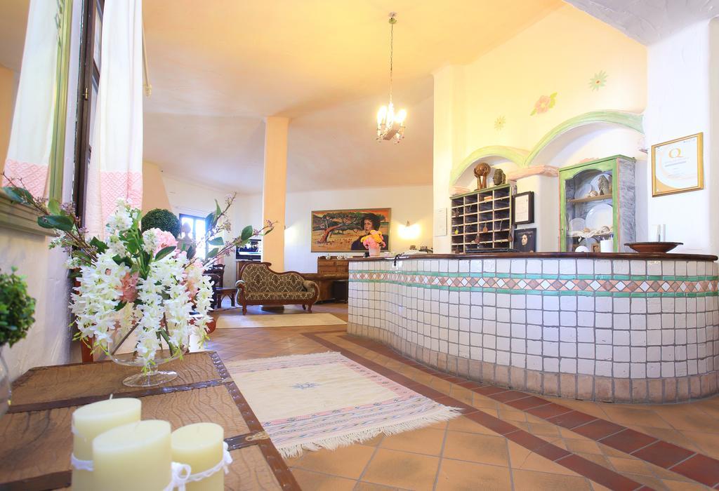 Hotel Ristorante S'Astore Benetutti Exterior foto